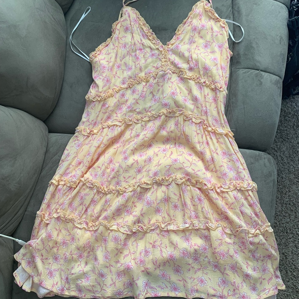 Yellow sundress💛 only worn once